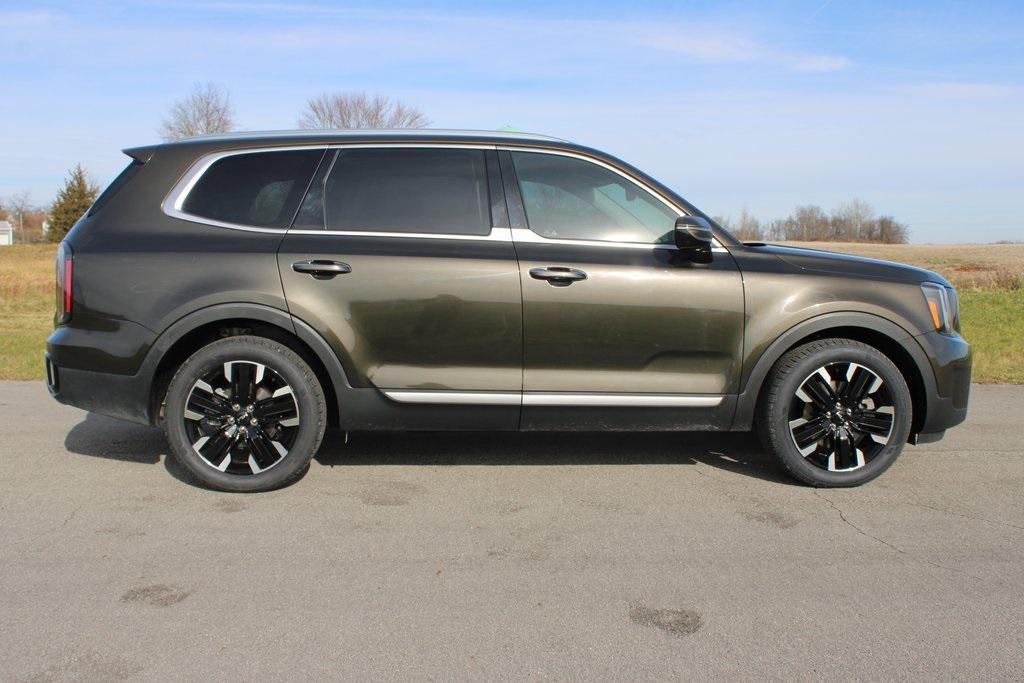 used 2024 Kia Telluride car, priced at $34,000