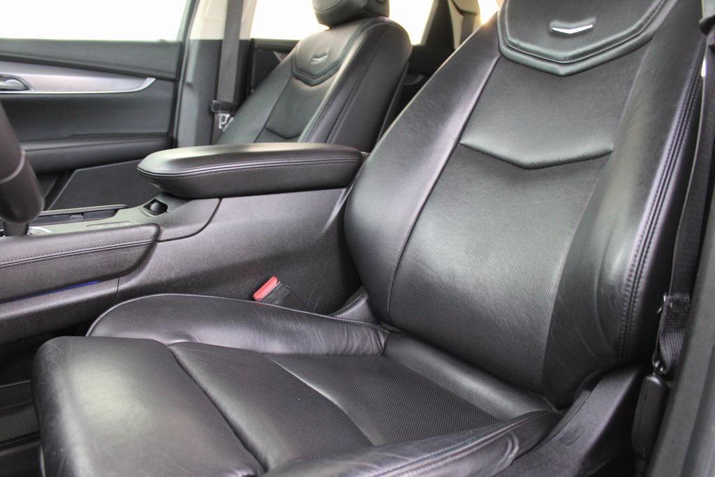 used 2017 Cadillac XT5 car, priced at $15,994