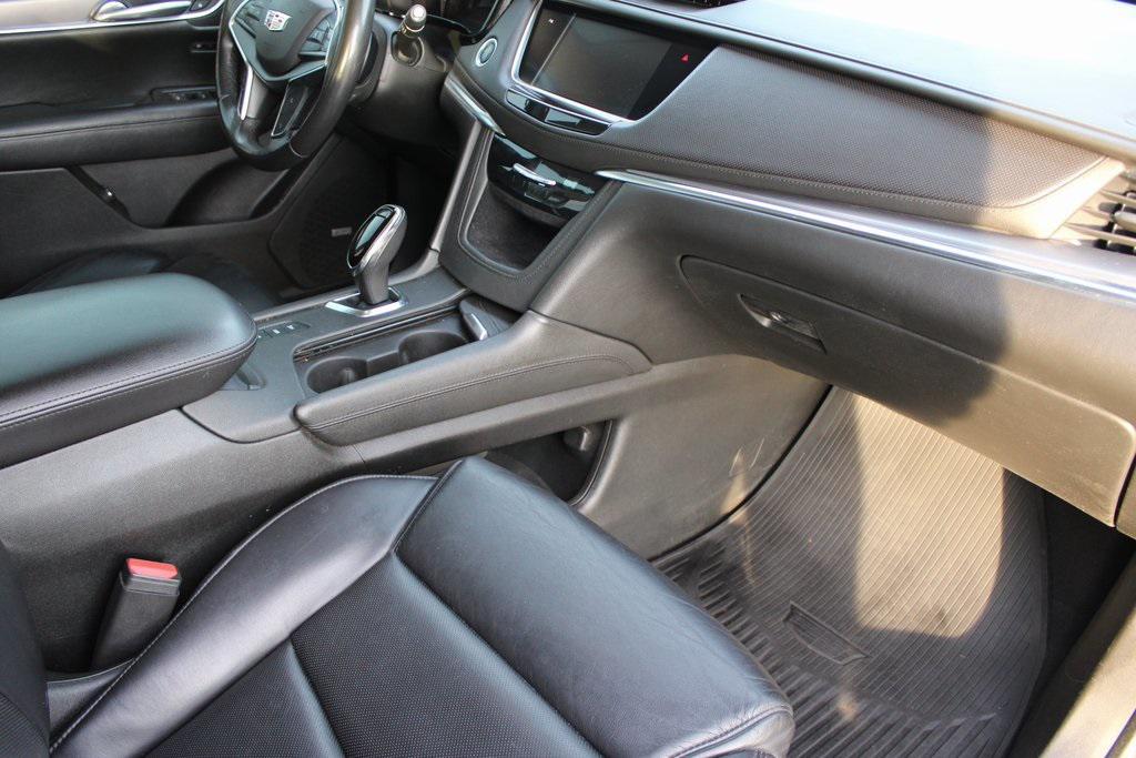 used 2017 Cadillac XT5 car, priced at $15,994