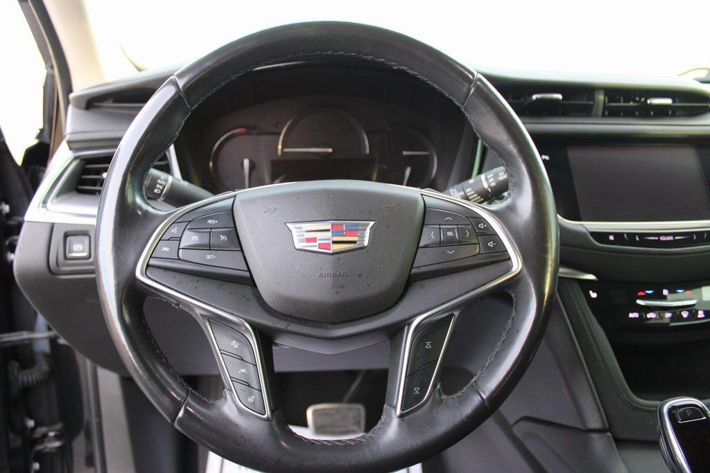 used 2017 Cadillac XT5 car, priced at $15,994