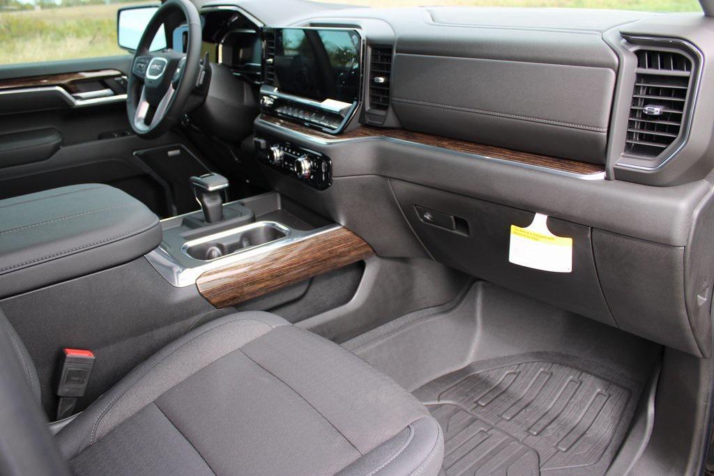 new 2025 GMC Sierra 1500 car, priced at $55,294