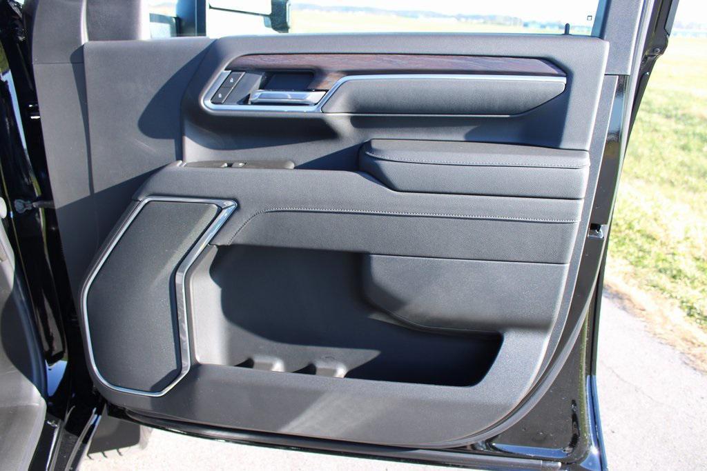 new 2026 GMC Sierra 3500 car, priced at $75,998