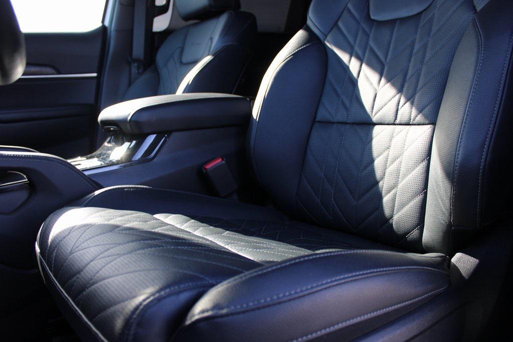 used 2025 Kia Telluride car, priced at $45,299