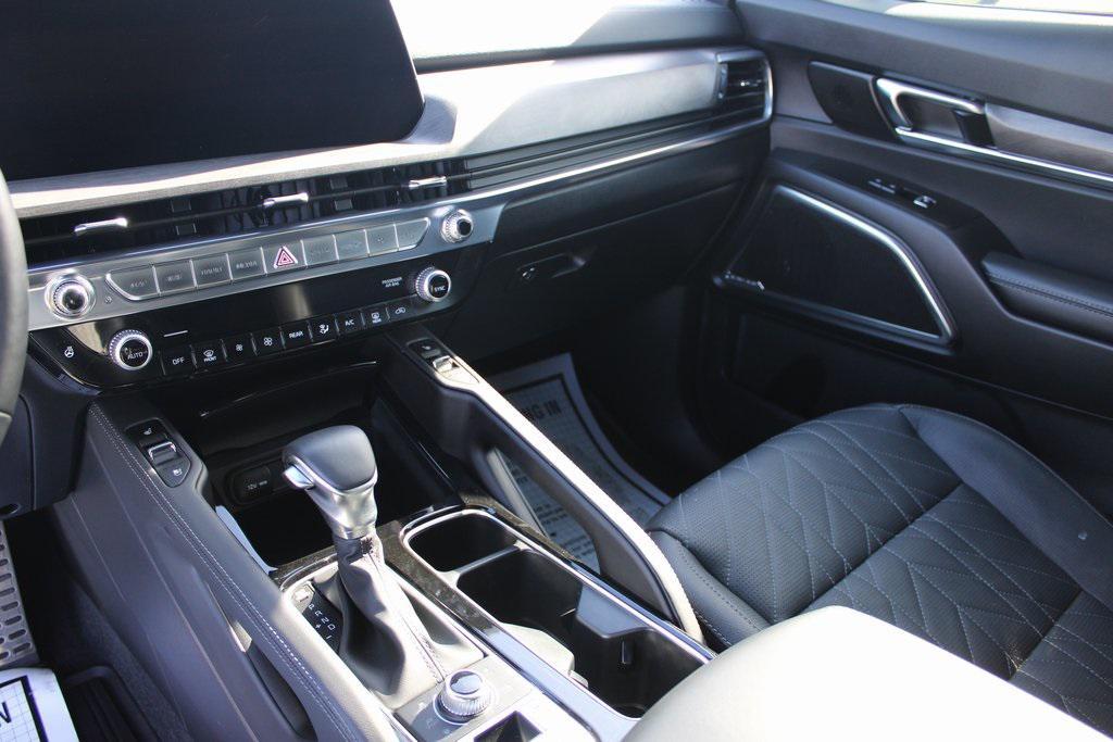 used 2025 Kia Telluride car, priced at $45,299