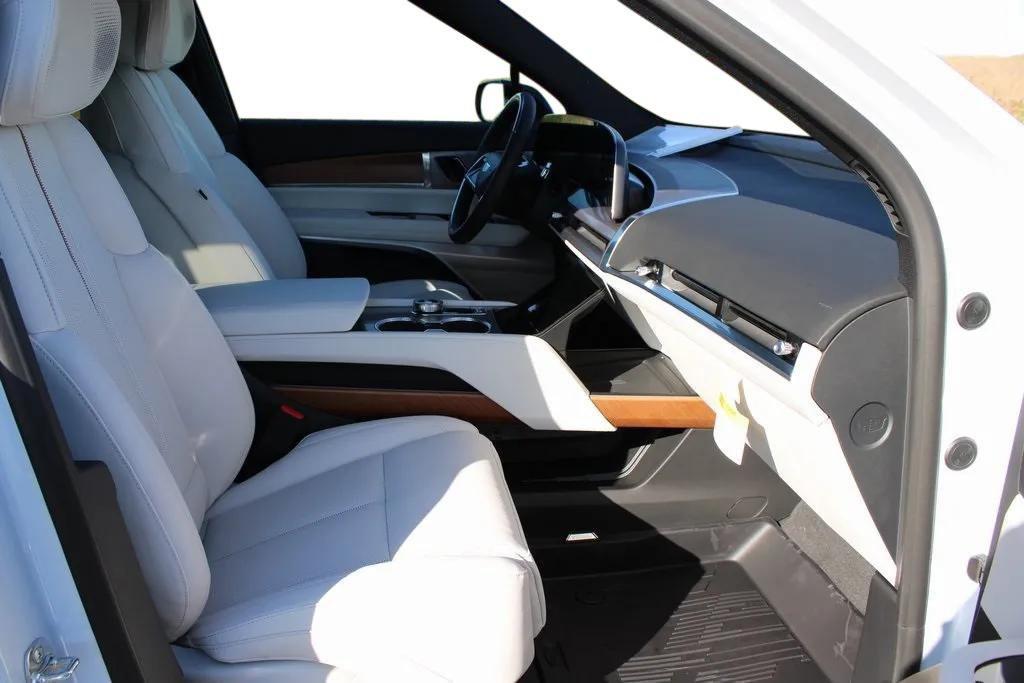 new 2026 Cadillac VISTIQ car, priced at $81,010