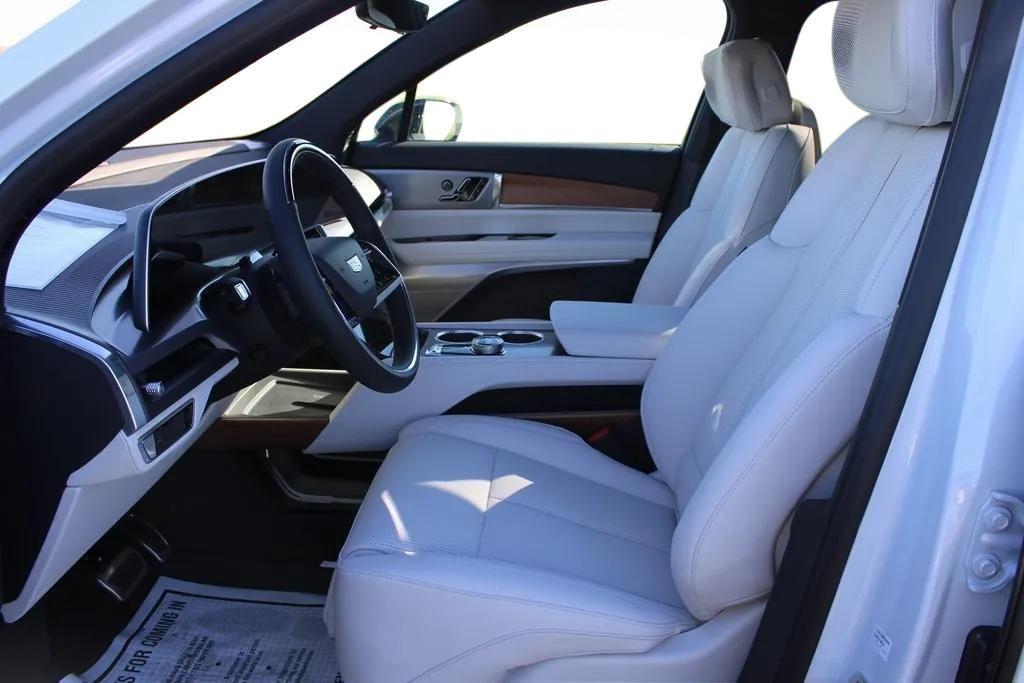 new 2026 Cadillac VISTIQ car, priced at $81,010