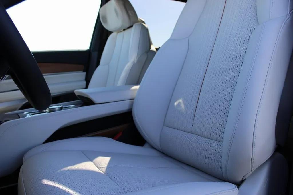 new 2026 Cadillac VISTIQ car, priced at $81,010