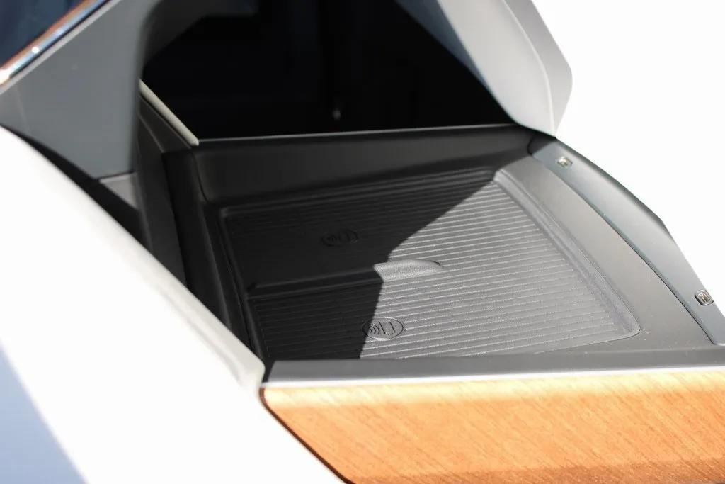 new 2026 Cadillac VISTIQ car, priced at $81,010