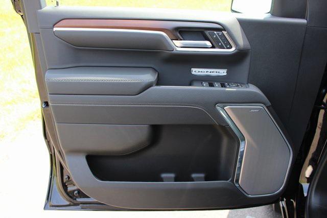 new 2025 GMC Sierra 1500 car, priced at $73,795