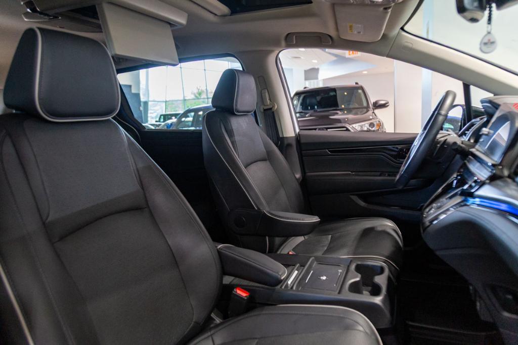 used 2025 Honda Odyssey car, priced at $54,995