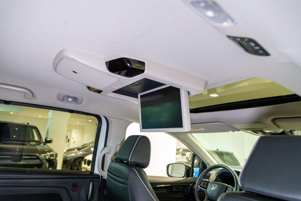 used 2025 Honda Odyssey car, priced at $54,995