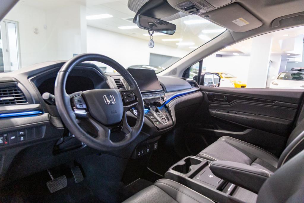 used 2025 Honda Odyssey car, priced at $54,995