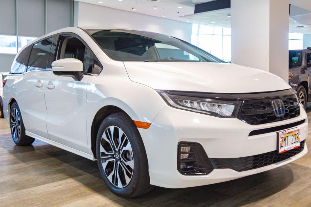 used 2025 Honda Odyssey car, priced at $54,995
