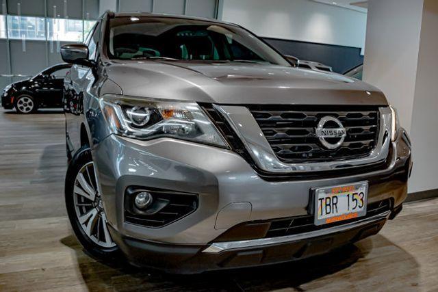 used 2017 Nissan Pathfinder car, priced at $12,995