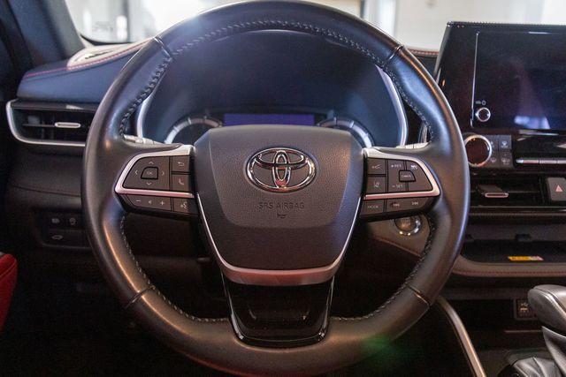 used 2023 Toyota Highlander car, priced at $44,995