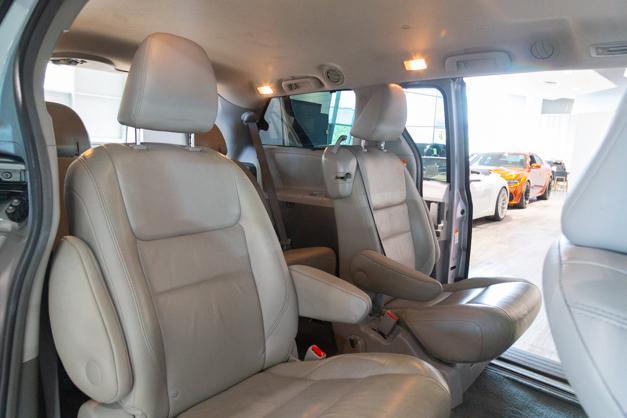 used 2017 Toyota Sienna car