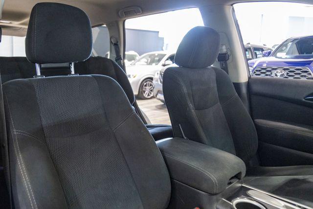 used 2014 Nissan Pathfinder car, priced at $9,995