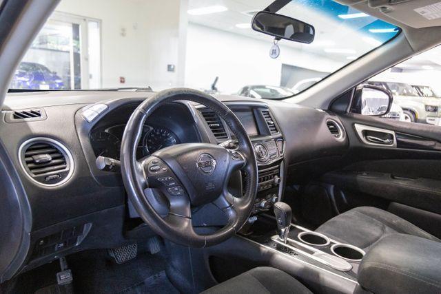 used 2014 Nissan Pathfinder car, priced at $9,995