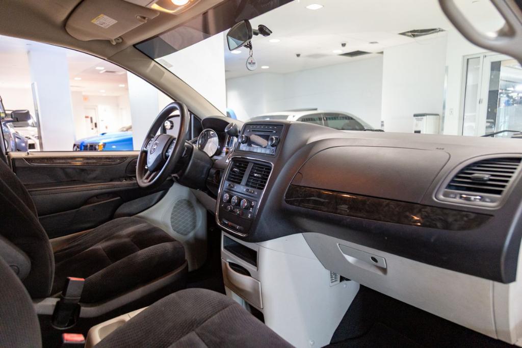used 2014 Dodge Grand Caravan car