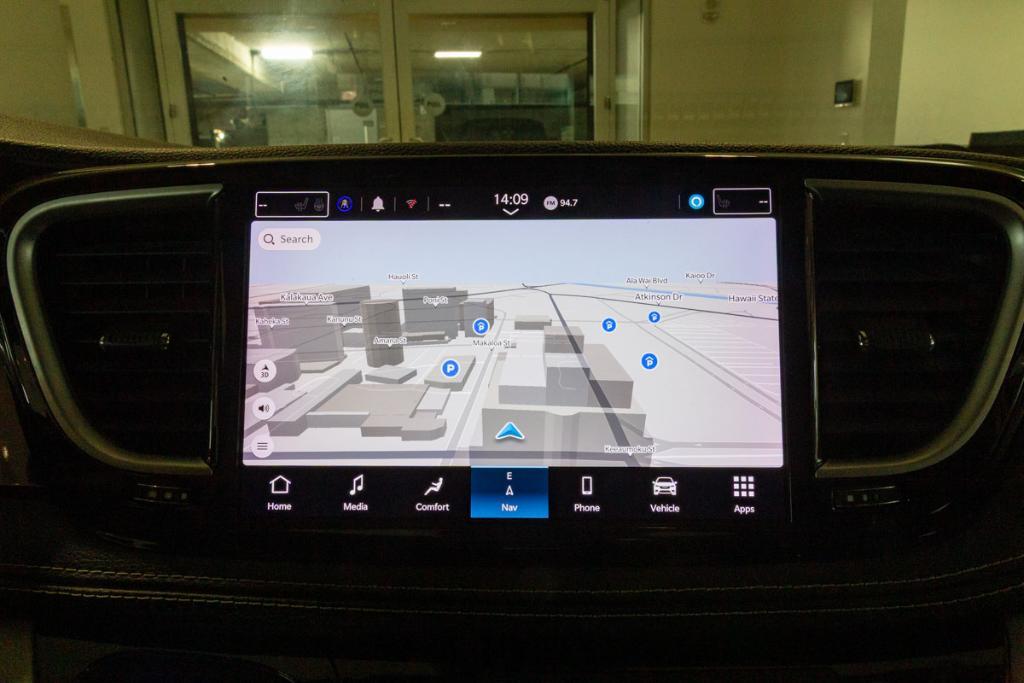 used 2022 Chrysler Pacifica Hybrid car, priced at $39,995