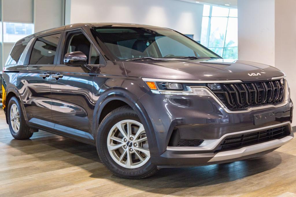 used 2024 Kia Carnival car, priced at $34,995