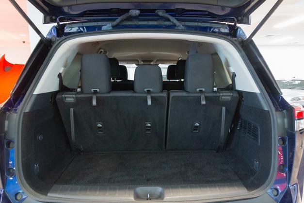 used 2022 Nissan Pathfinder car, priced at $27,995