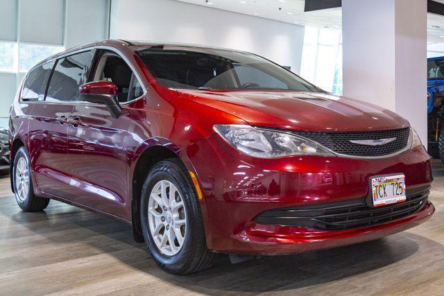 used 2017 Chrysler Pacifica car, priced at $14,995