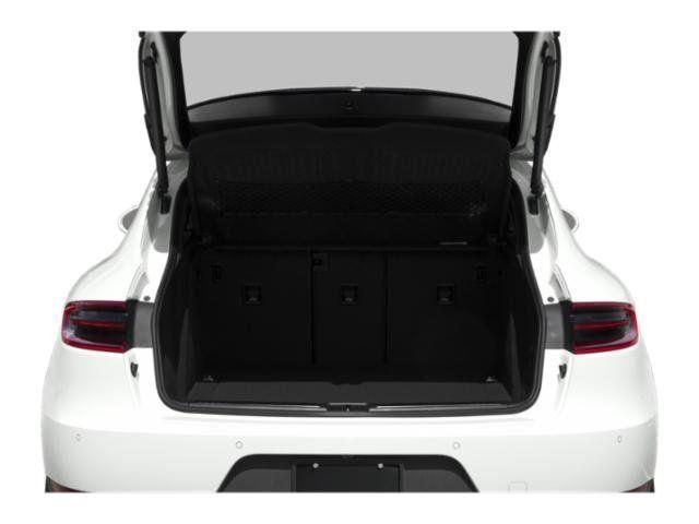 used 2018 Porsche Macan car