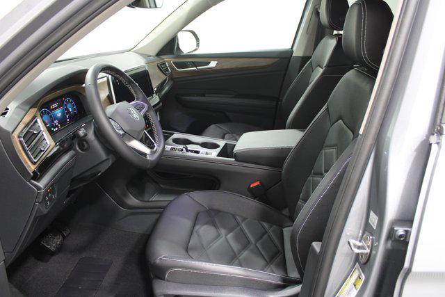 new 2026 Volkswagen Atlas car, priced at $38,754