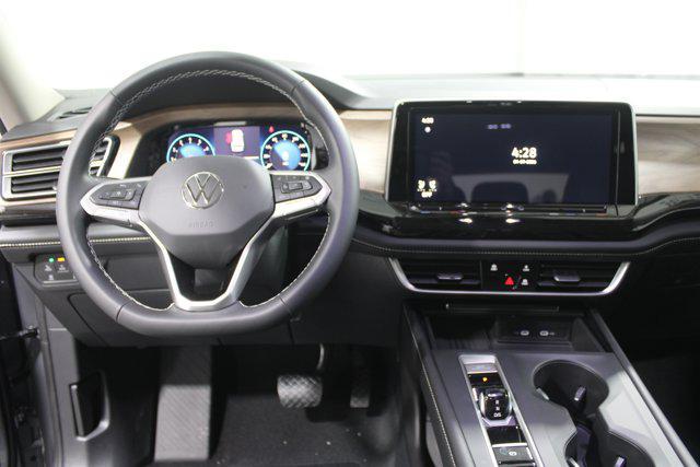 new 2026 Volkswagen Atlas car, priced at $38,754
