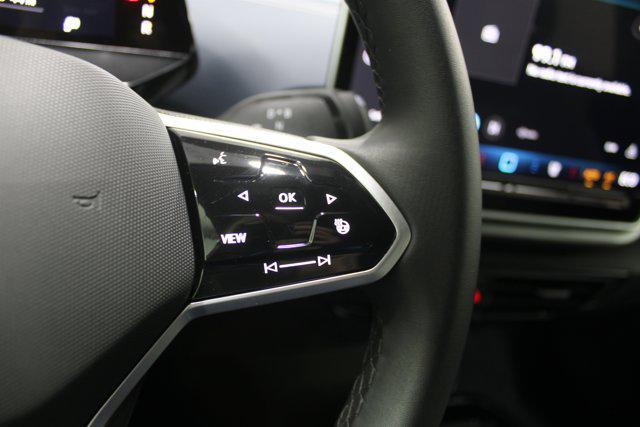 new 2025 Volkswagen ID.4 car, priced at $45,642
