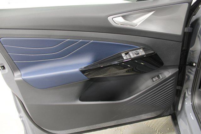 new 2025 Volkswagen ID.4 car, priced at $45,466