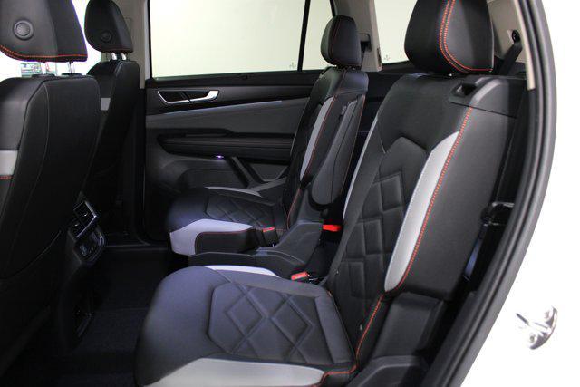 new 2026 Volkswagen Atlas car, priced at $45,612