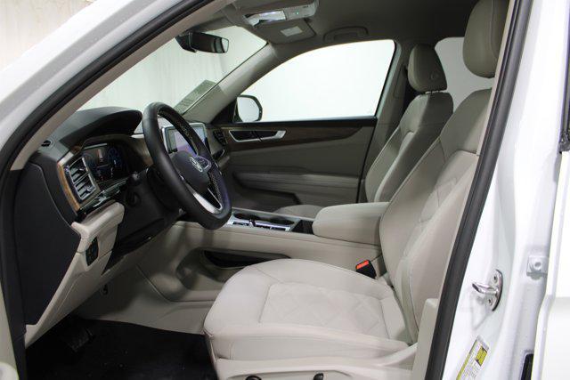 new 2026 Volkswagen Atlas car, priced at $38,812