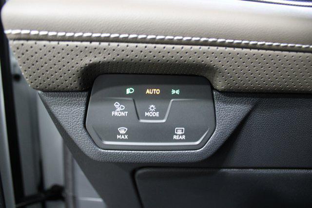 new 2026 Volkswagen Atlas car, priced at $47,434