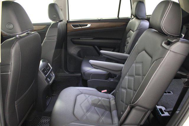 new 2026 Volkswagen Atlas car, priced at $45,557