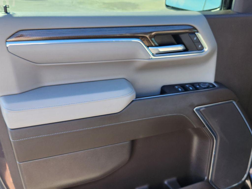 used 2024 Chevrolet Silverado 1500 car, priced at $43,300