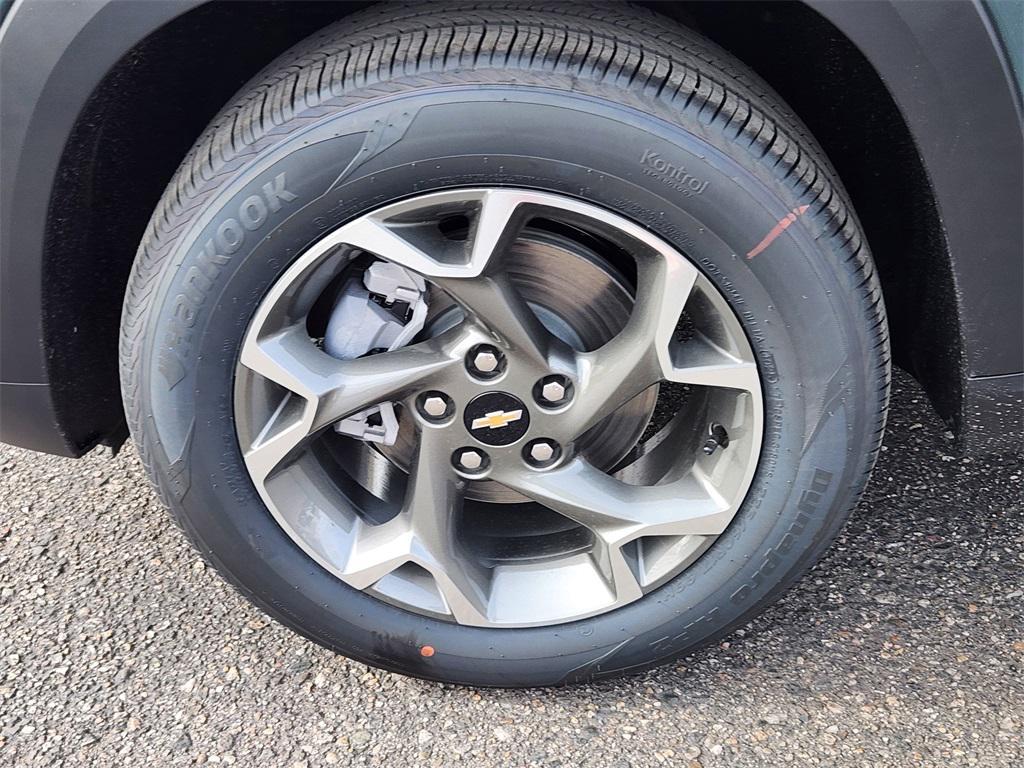 new 2026 Chevrolet Trax car, priced at $25,000