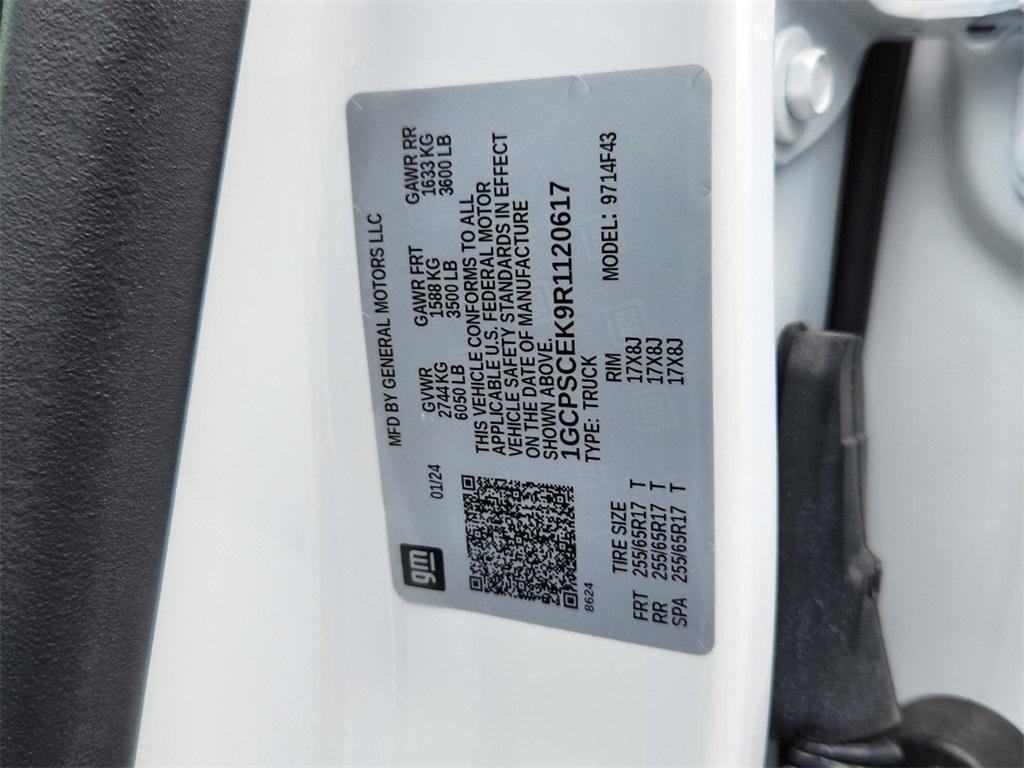 new 2024 Chevrolet Colorado car, priced at $28,713