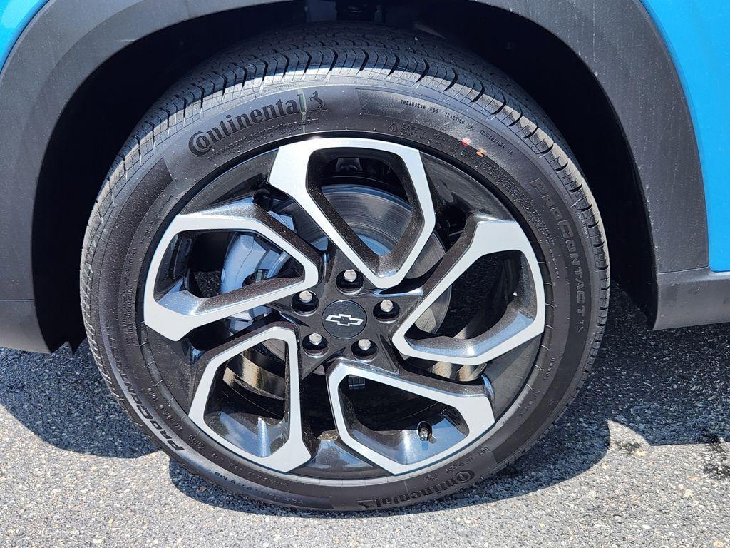 new 2025 Chevrolet Trax car, priced at $24,647
