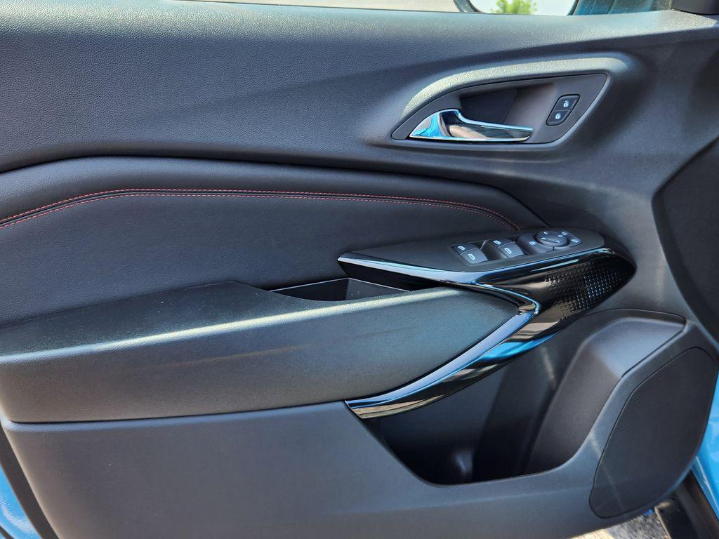 new 2025 Chevrolet Trax car, priced at $24,647