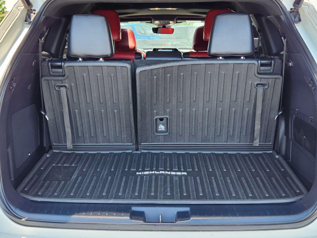 used 2021 Toyota Highlander car, priced at $32,614