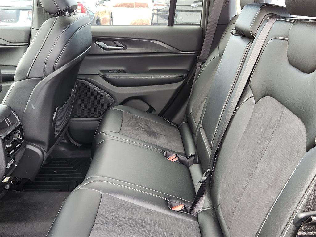 used 2024 Jeep Grand Cherokee car, priced at $33,993