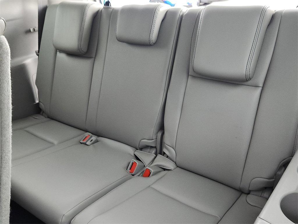 used 2017 Toyota Highlander car, priced at $18,999