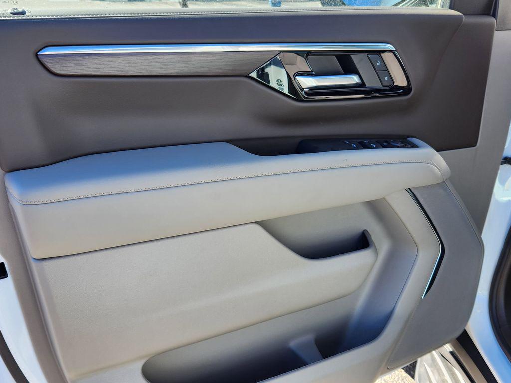 new 2026 Chevrolet Suburban car, priced at $69,495