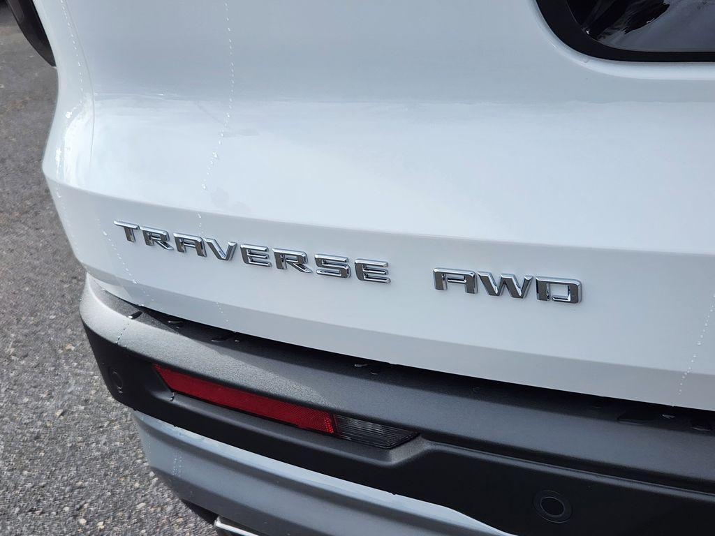 new 2026 Chevrolet Traverse car, priced at $48,269