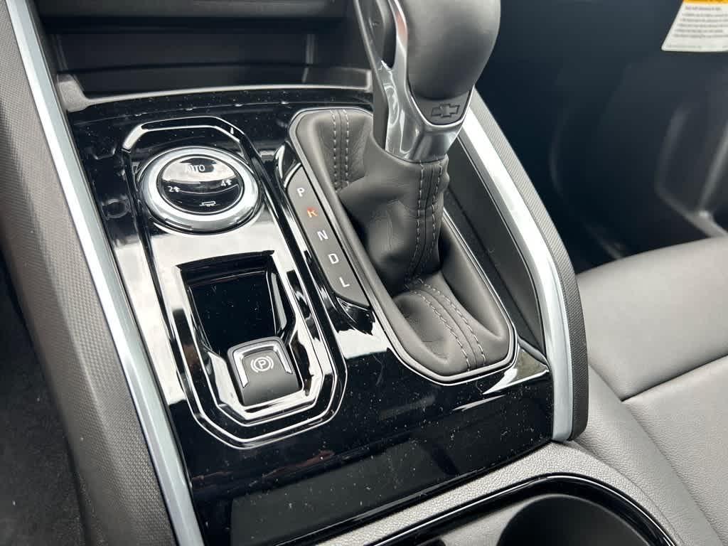 new 2025 Chevrolet Colorado car, priced at $41,960