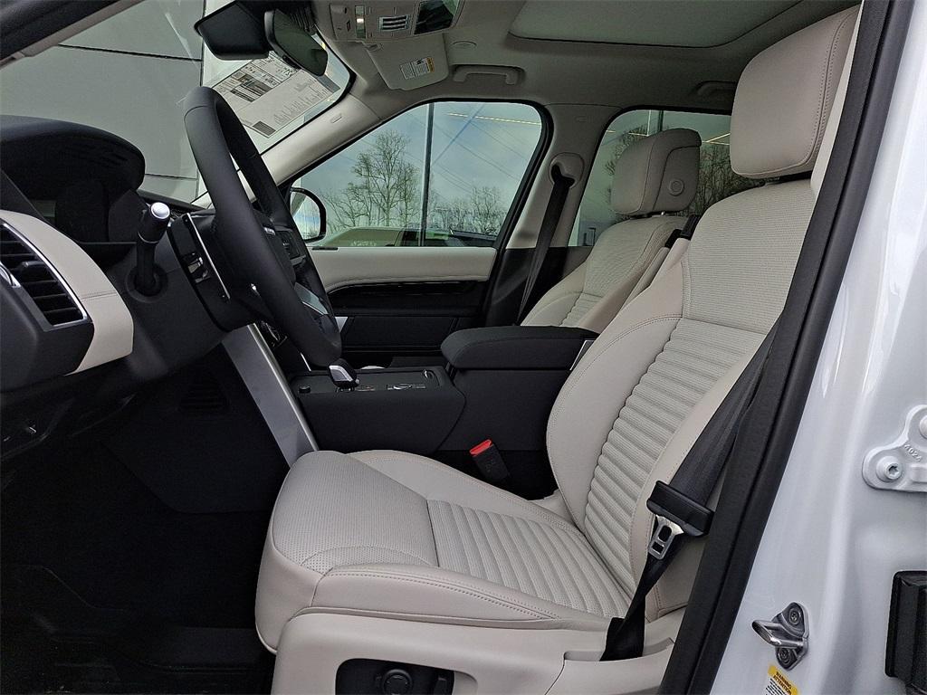 new 2026 Land Rover Discovery car, priced at $65,791