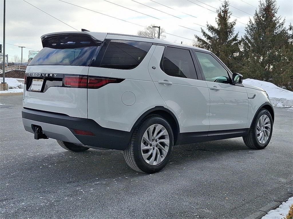 new 2026 Land Rover Discovery car, priced at $65,791