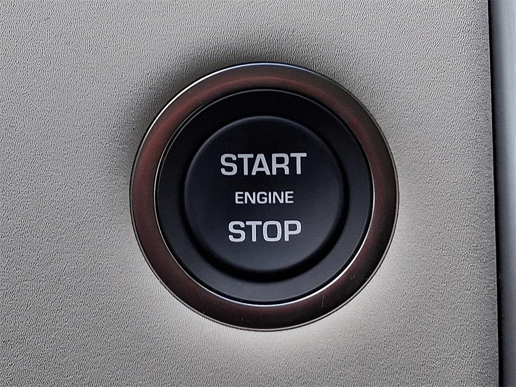 new 2026 Land Rover Discovery car, priced at $65,791